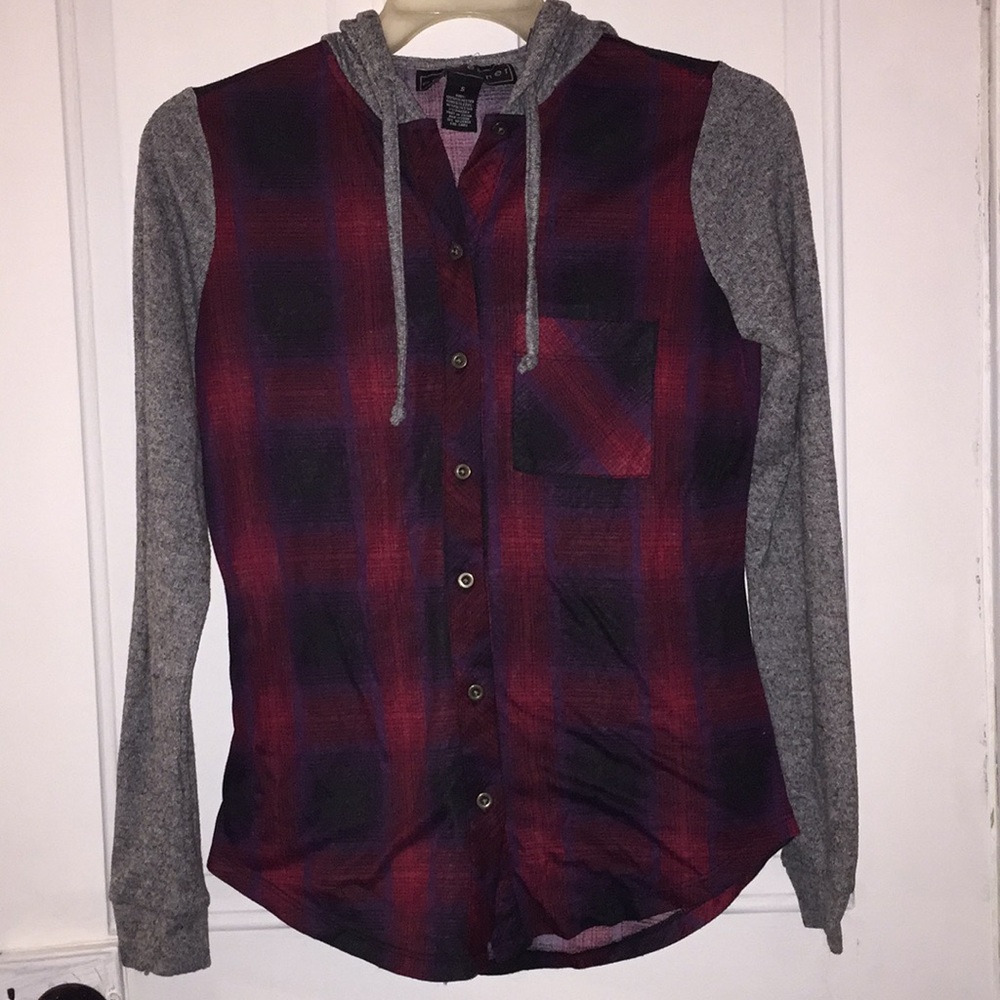 Long sleeve plaid button up hoodie
